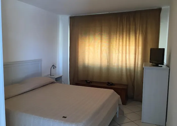 Alojamento de Acomodação e Pequeno-almoço Natoli 4*